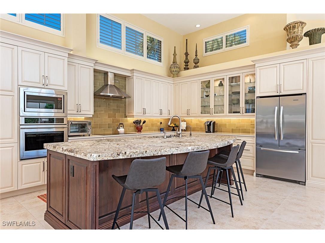 7849 Cocobay Drive #1 Naples FL 34108 225080212 image5