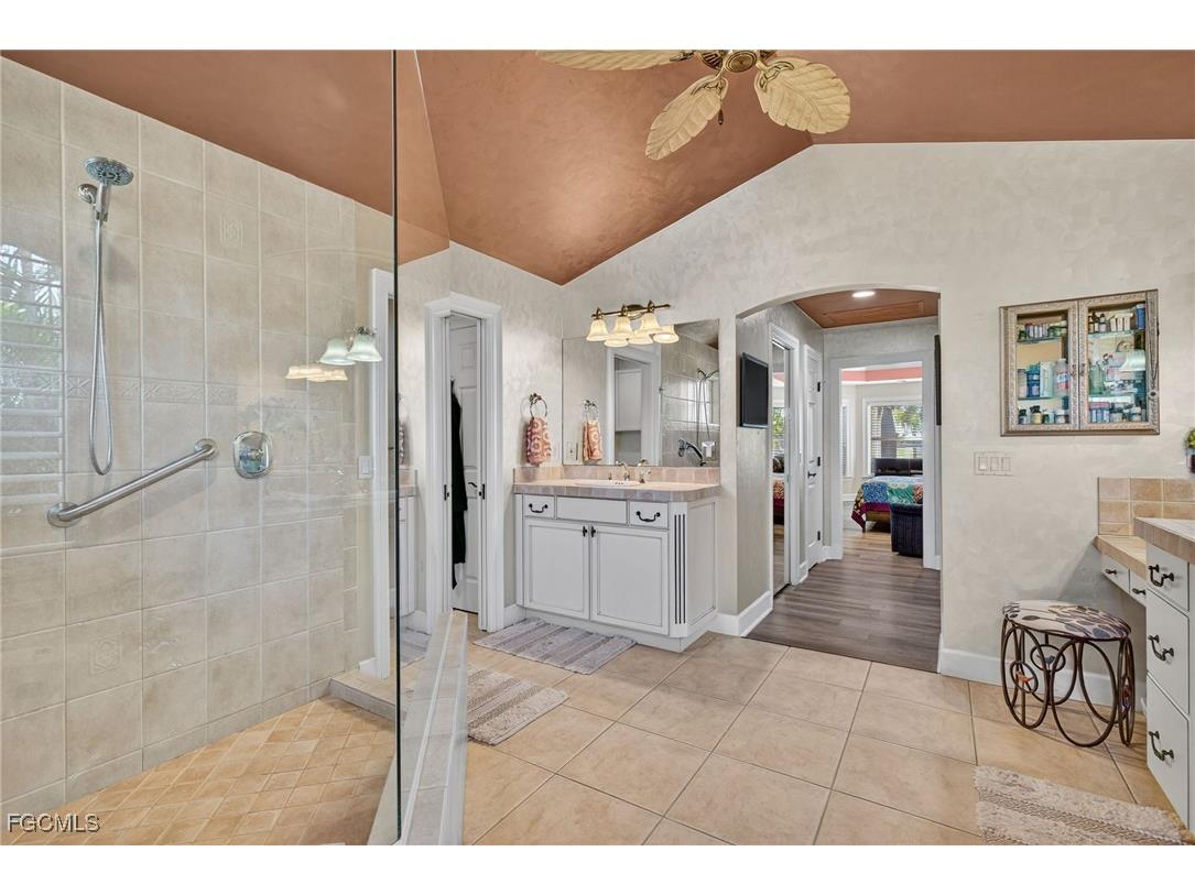 785 Birdie View Point Sanibel FL 33957 2025021396 image19