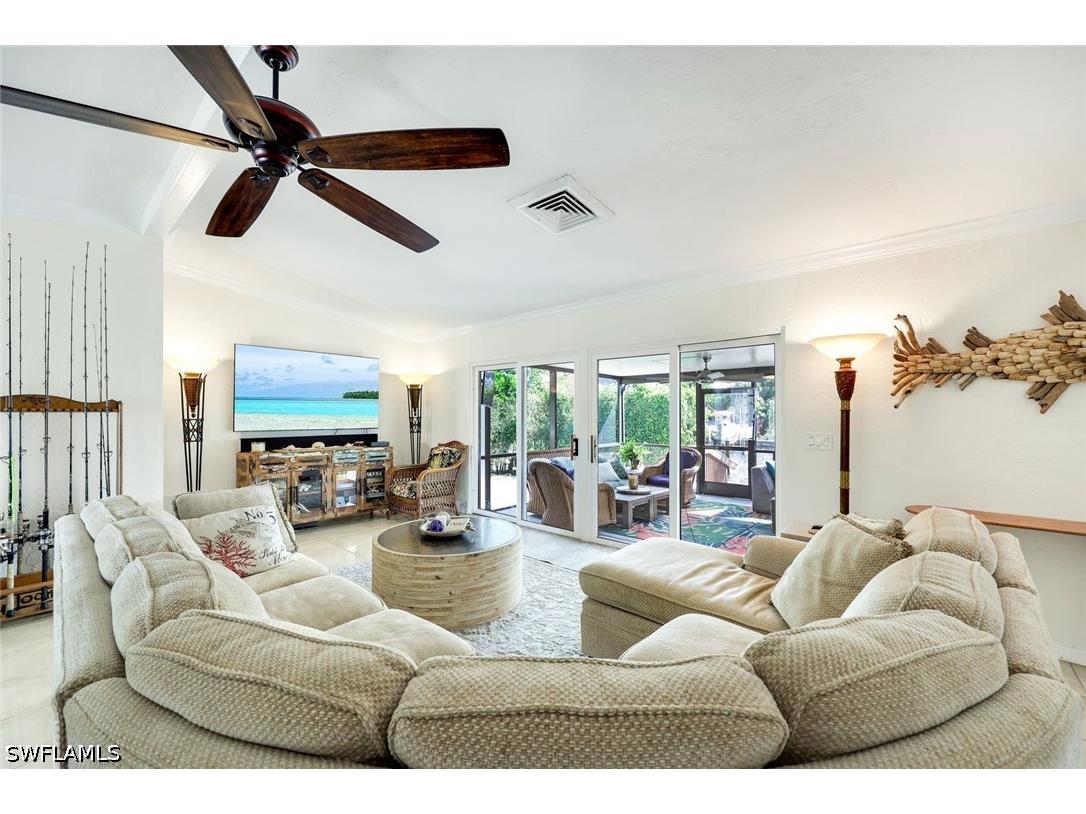 785 Willow Court Marco Island FL 34145 226025447 image9