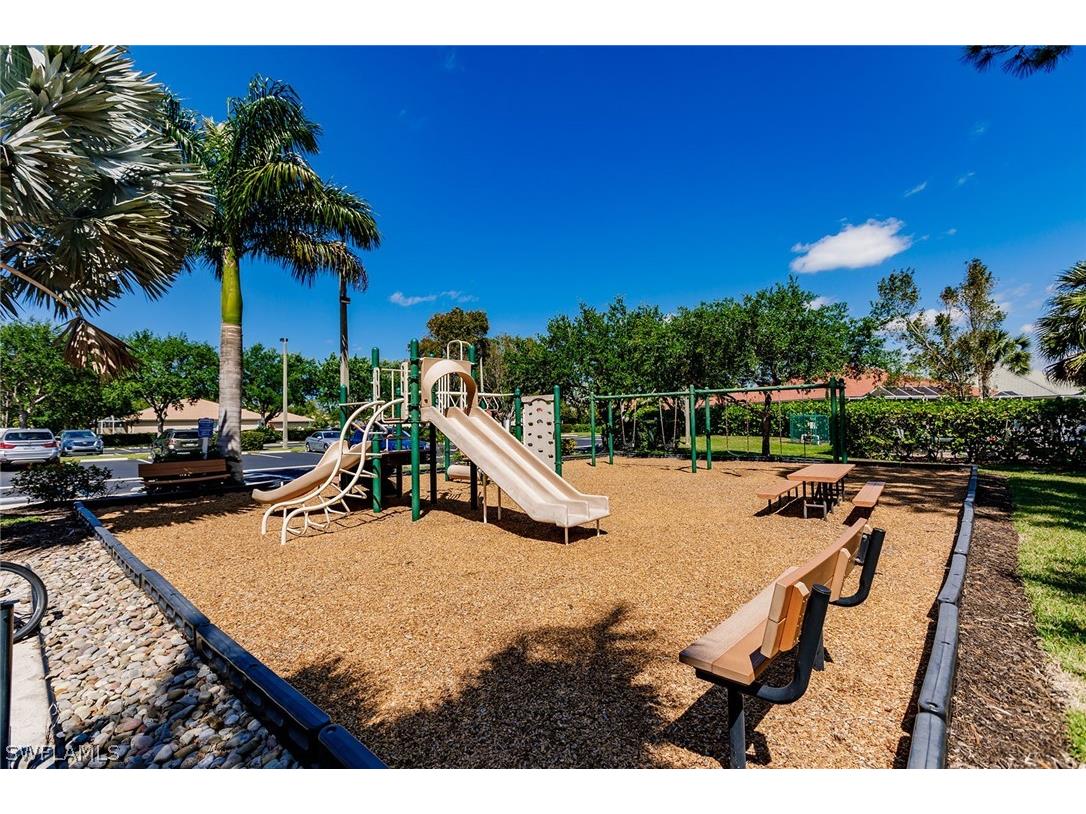 7859 Berkshire Pines Drive Naples FL 34104 226006610 image48