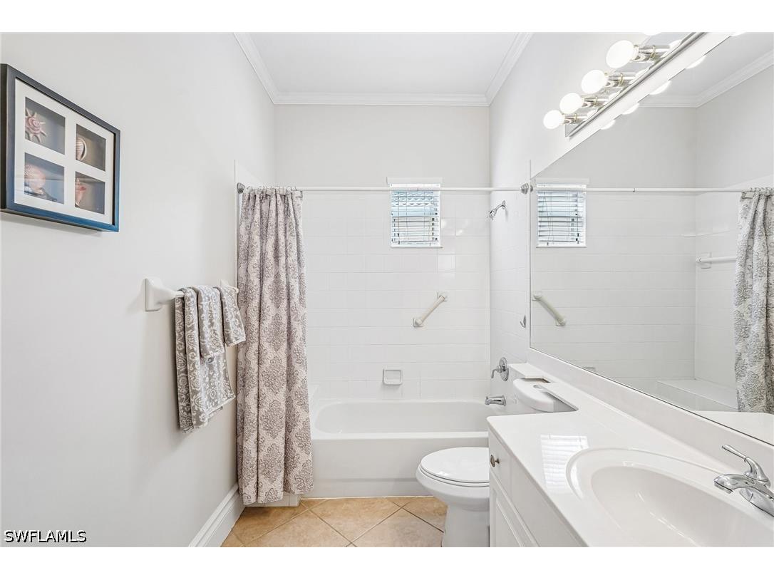 7859 Sanctuary Circle #2 Naples FL 34104 226018807 image23