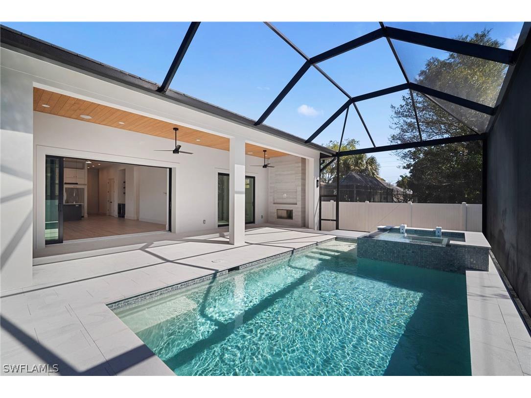 786 107th Avenue N Naples FL 34108 225024646 image1