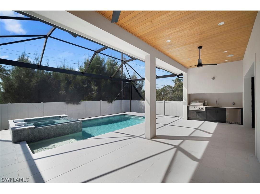 786 107th Avenue N Naples FL 34108 225024646 image2