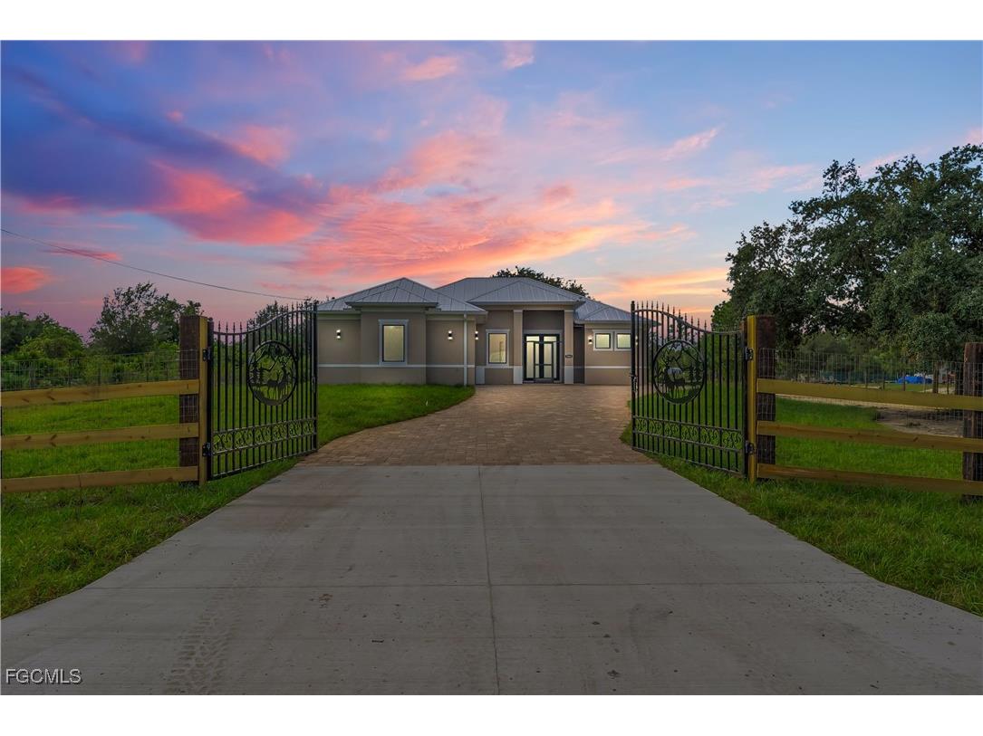 7861 8th Terrace Labelle FL 33935 2025014328 image1