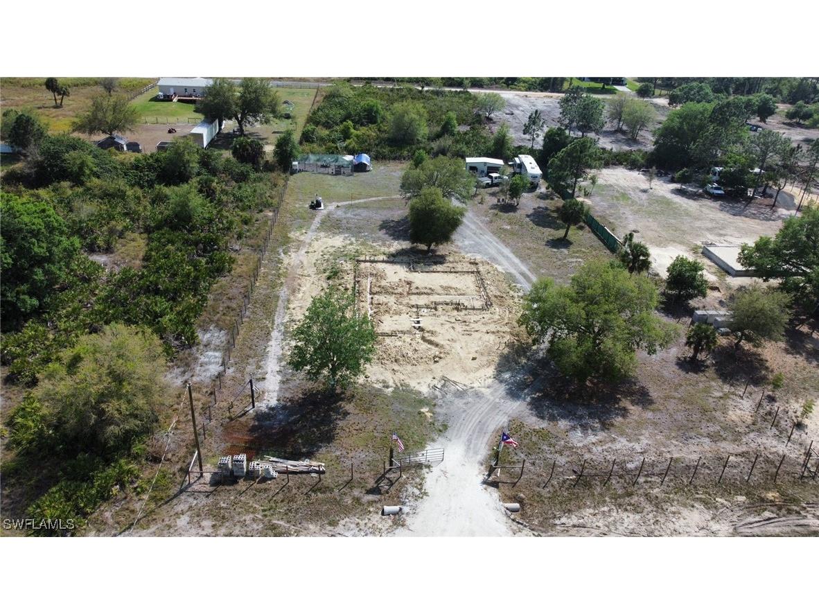 7861 8th Terrace Labelle FL 33935 225019229 image1