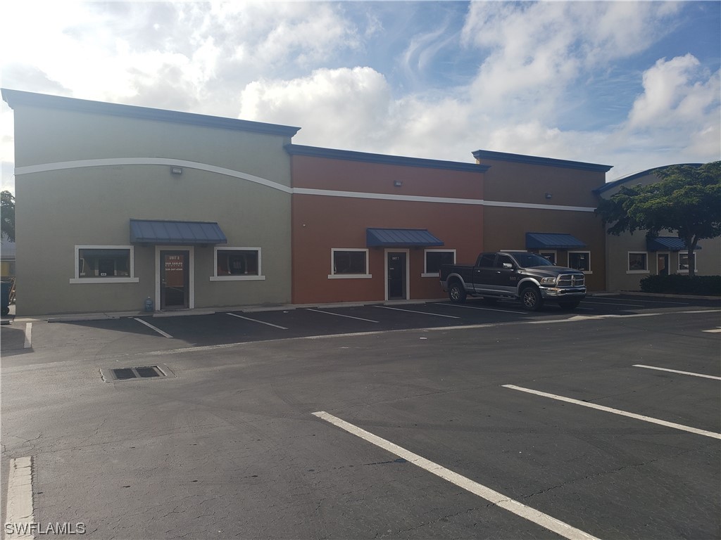 7863 Drew Circle #7 Fort Myers FL 33967 223094525 image1