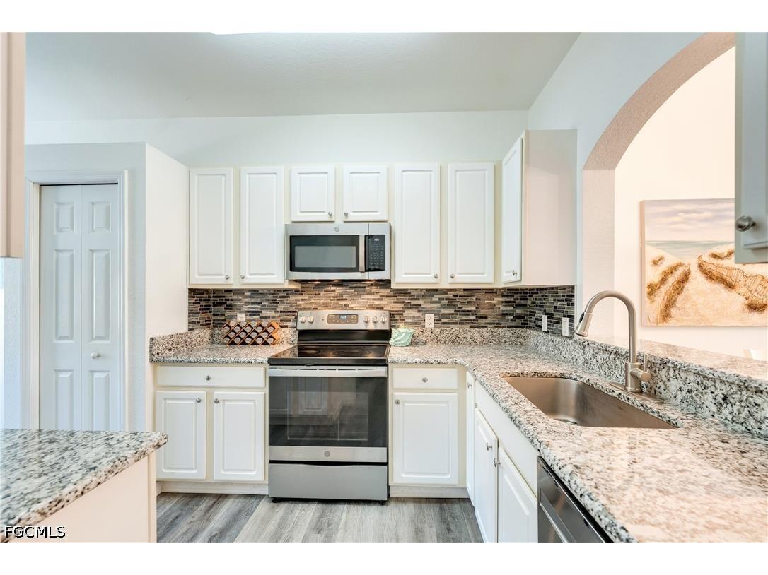 7863 Lake Sawgrass Loop #5512 Fort Myers FL 33907 2026023199 image20
