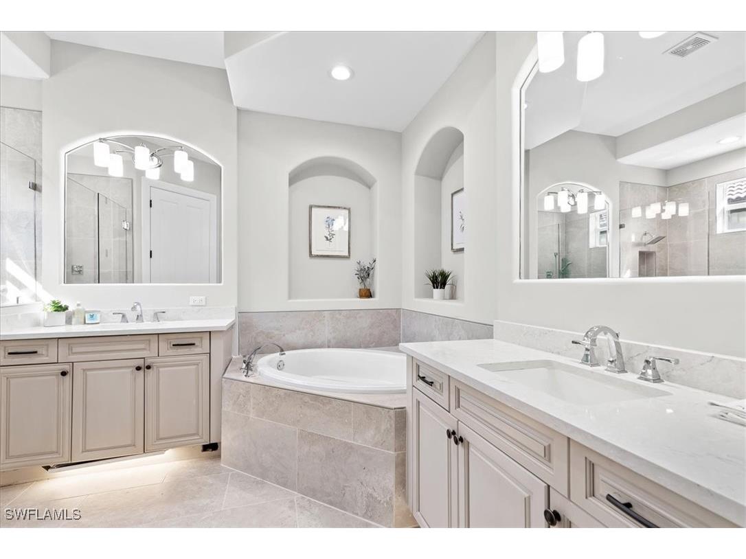 7864 Valencia Court Naples FL 34113 225081215 image19