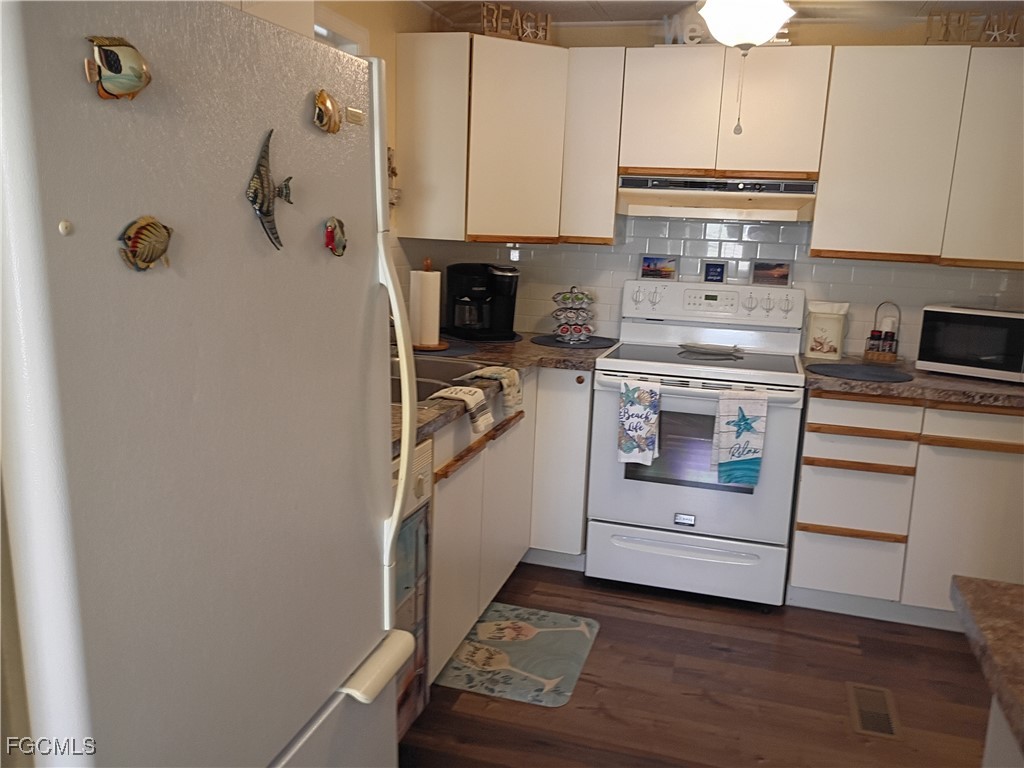 7867 Raymary Street Bokeelia FL 33922 2025023266 image19