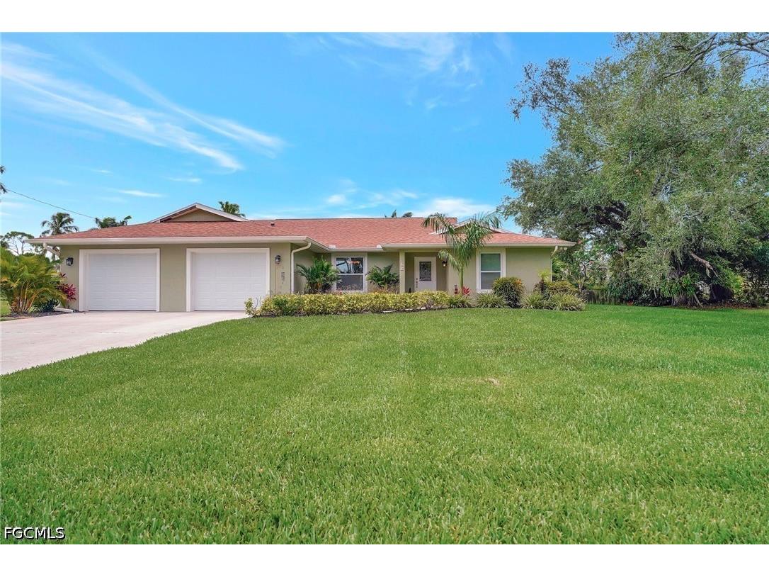 787 Overriver Drive North Fort Myers FL 33903 2026018490 image1