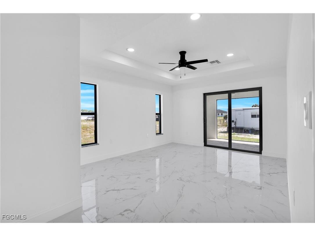 7870 19th Place Labelle FL 33935 2025011077 image11