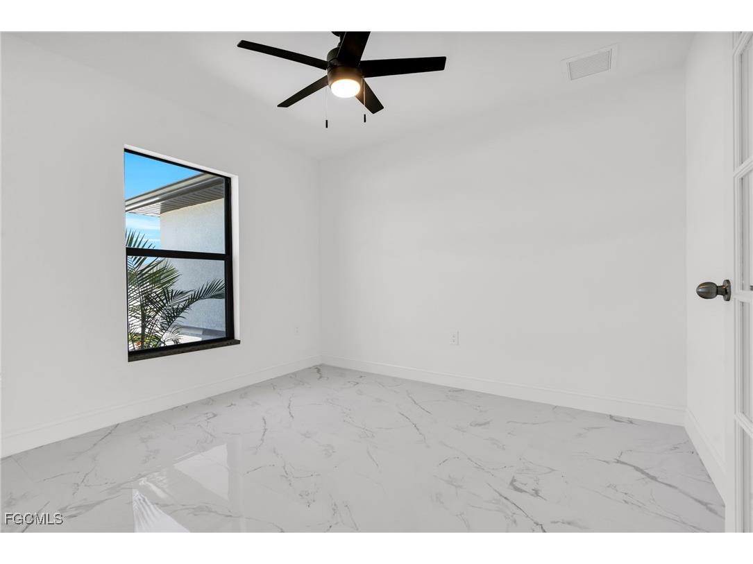 7870 19th Place Labelle FL 33935 2025011077 image15