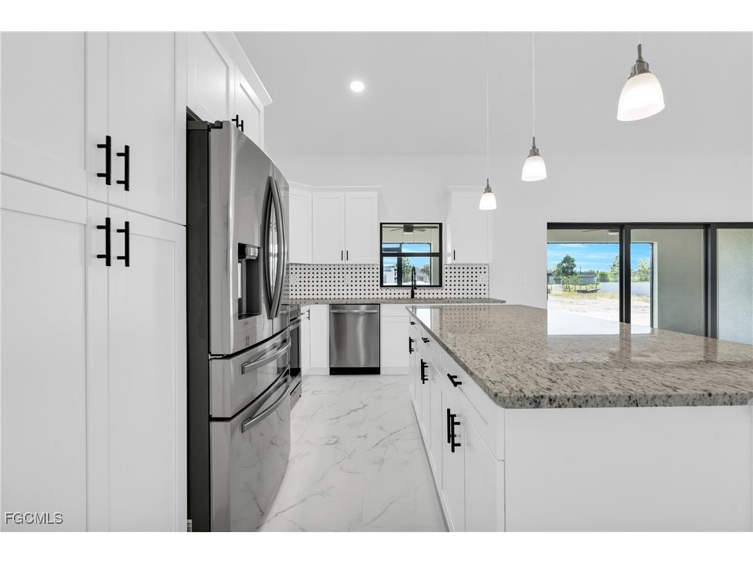 7870 19th Place Labelle FL 33935 2025011077 image8