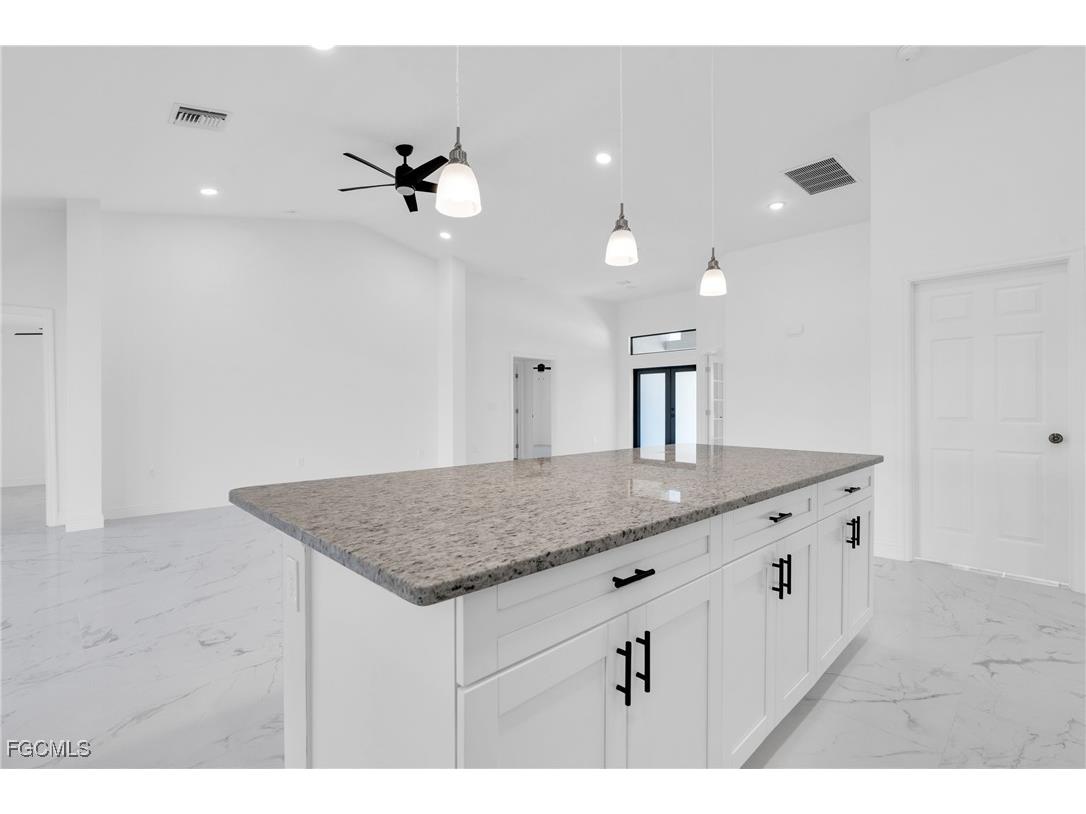 7870 19th Place Labelle FL 33935 2025011077 image9