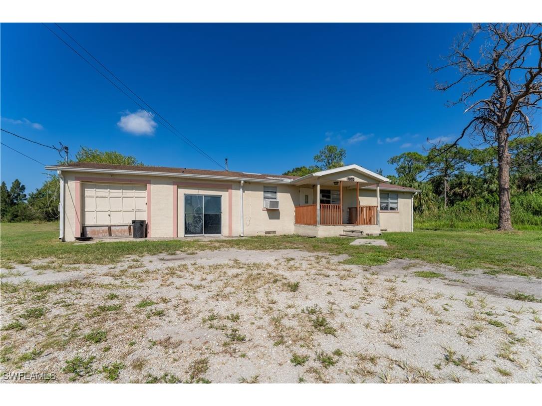 7870 Breeze Drive North Fort Myers FL 33917 223067266 image1