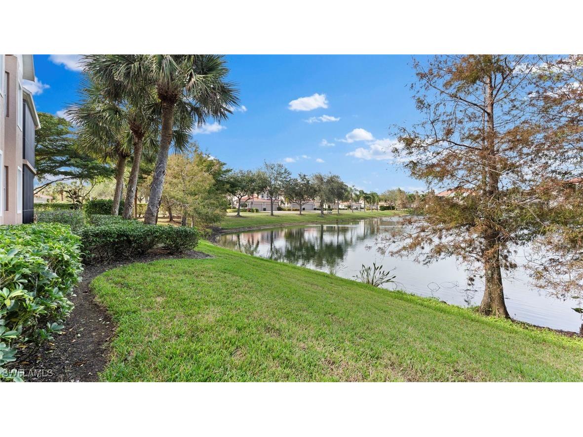 7876 Hawthorne Drive #1202 Naples FL 34113 225069894 image42