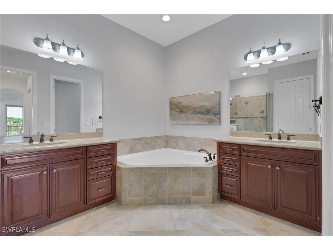 7877 Clemson Street #202 Naples FL 34104 226003902 image20