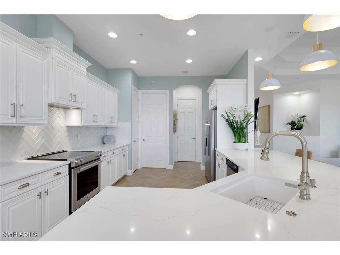 7877 Clemson Street #202 Naples FL 34104 226003902 image9