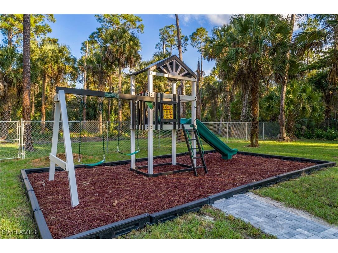 788 9th Street SW Naples FL 34117 224065435 image48