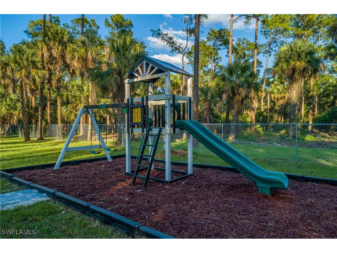 788 9th Street SW Naples FL 34117 224065435 image49