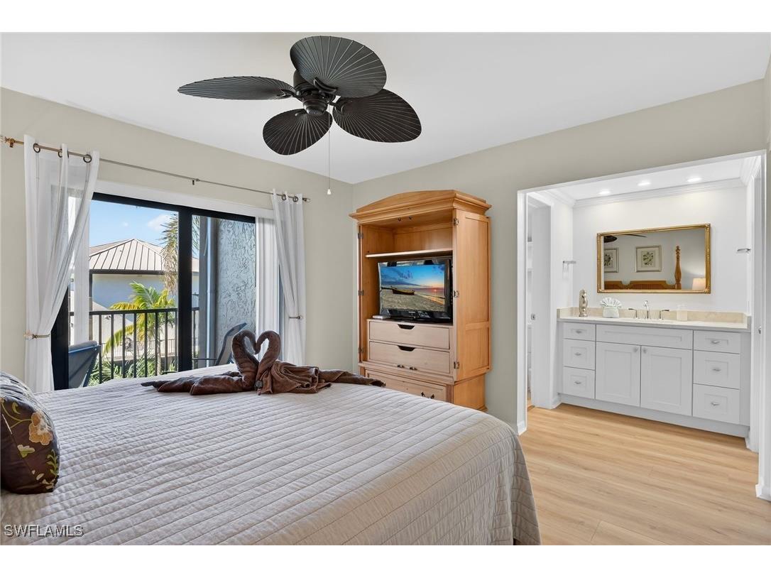 788 Park Shore Drive #B22 Naples FL 34103 226005499 image13