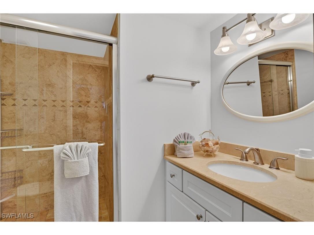 788 Park Shore Drive #B22 Naples FL 34103 226005499 image20