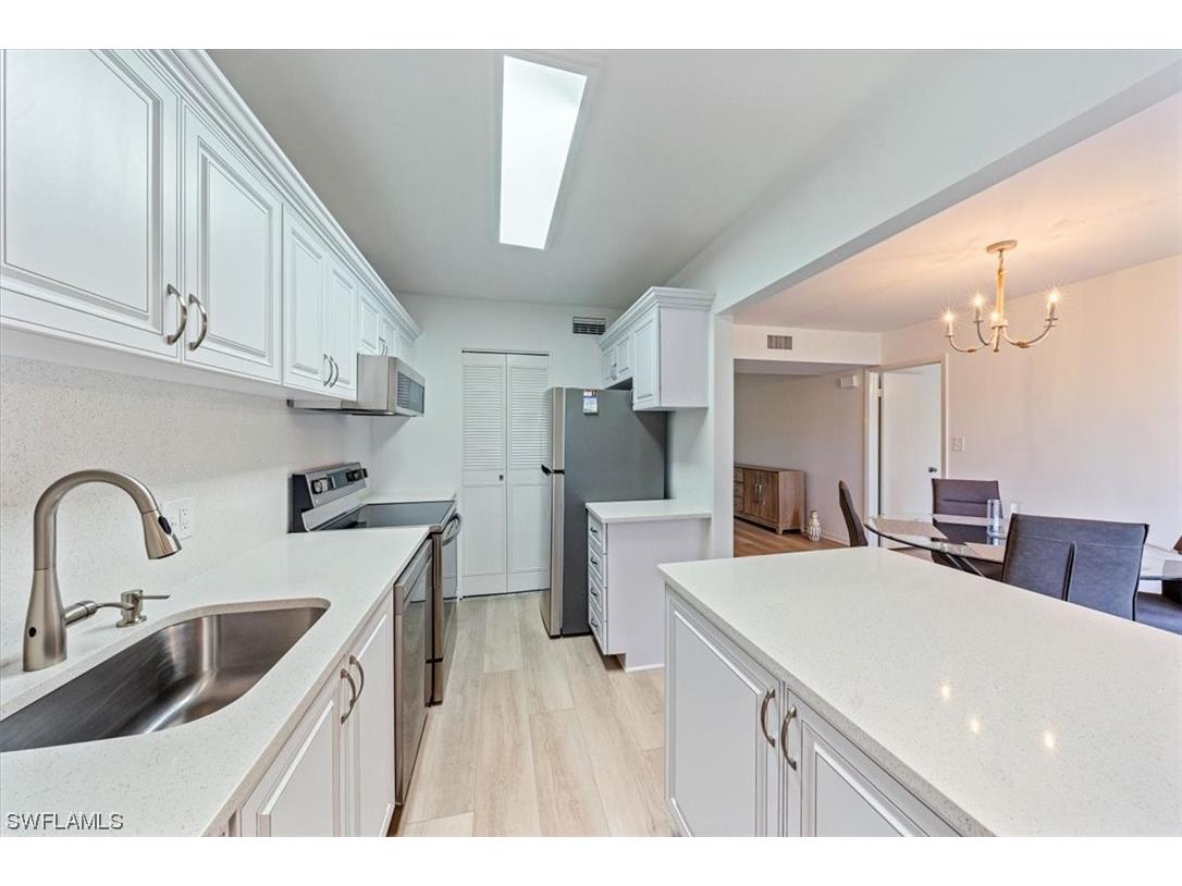 788 Park Shore Drive #A21 Naples FL 34103 223015587 image1