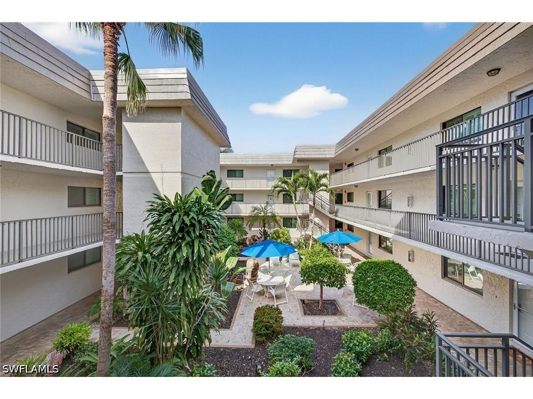 788 Park Shore Drive #C25 Naples FL 34103 226015098 image1