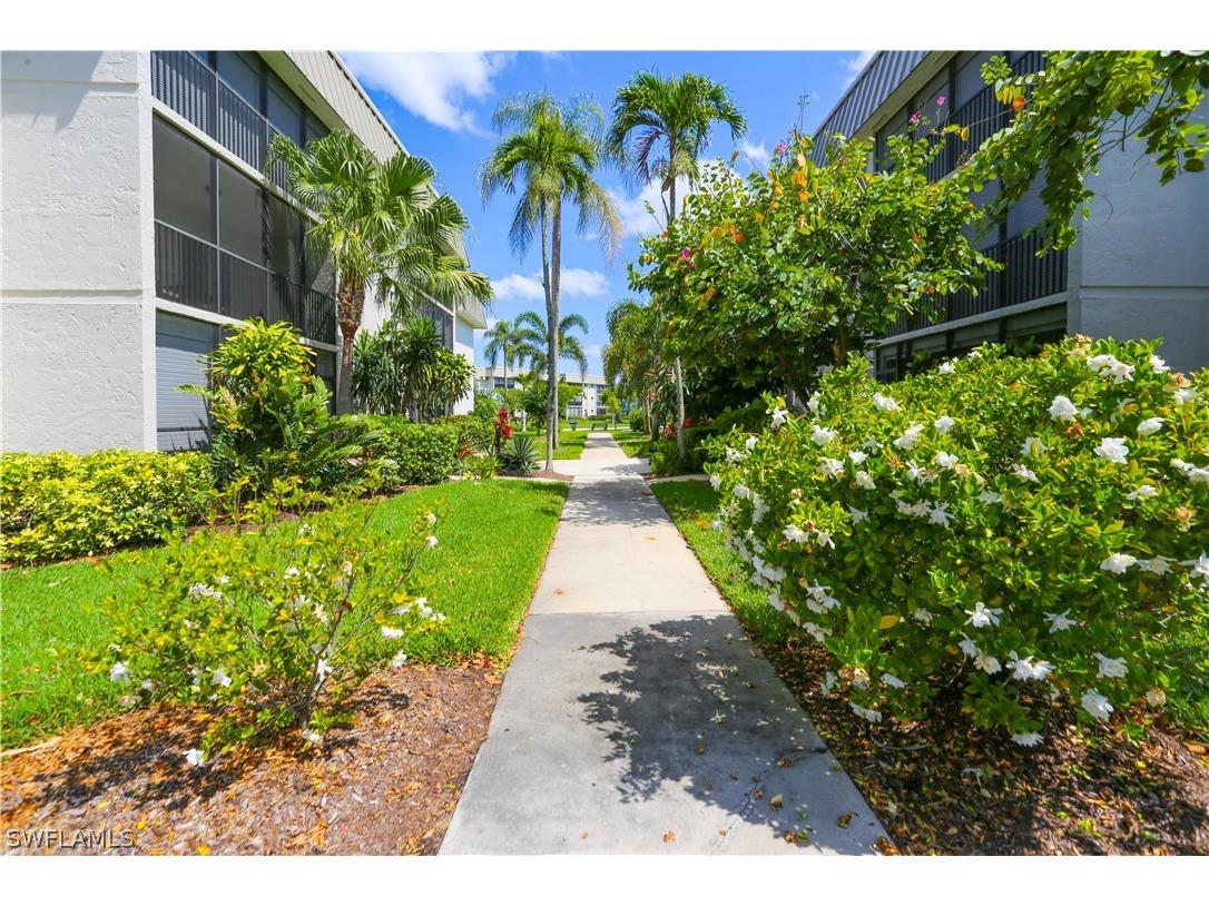 788 Park Shore Drive #D27 Naples FL 34103 226006873 image3