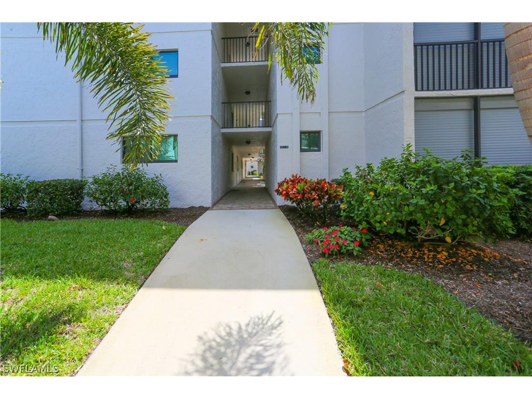 788 Park Shore Drive #D27 Naples FL 34103 226006873 image4