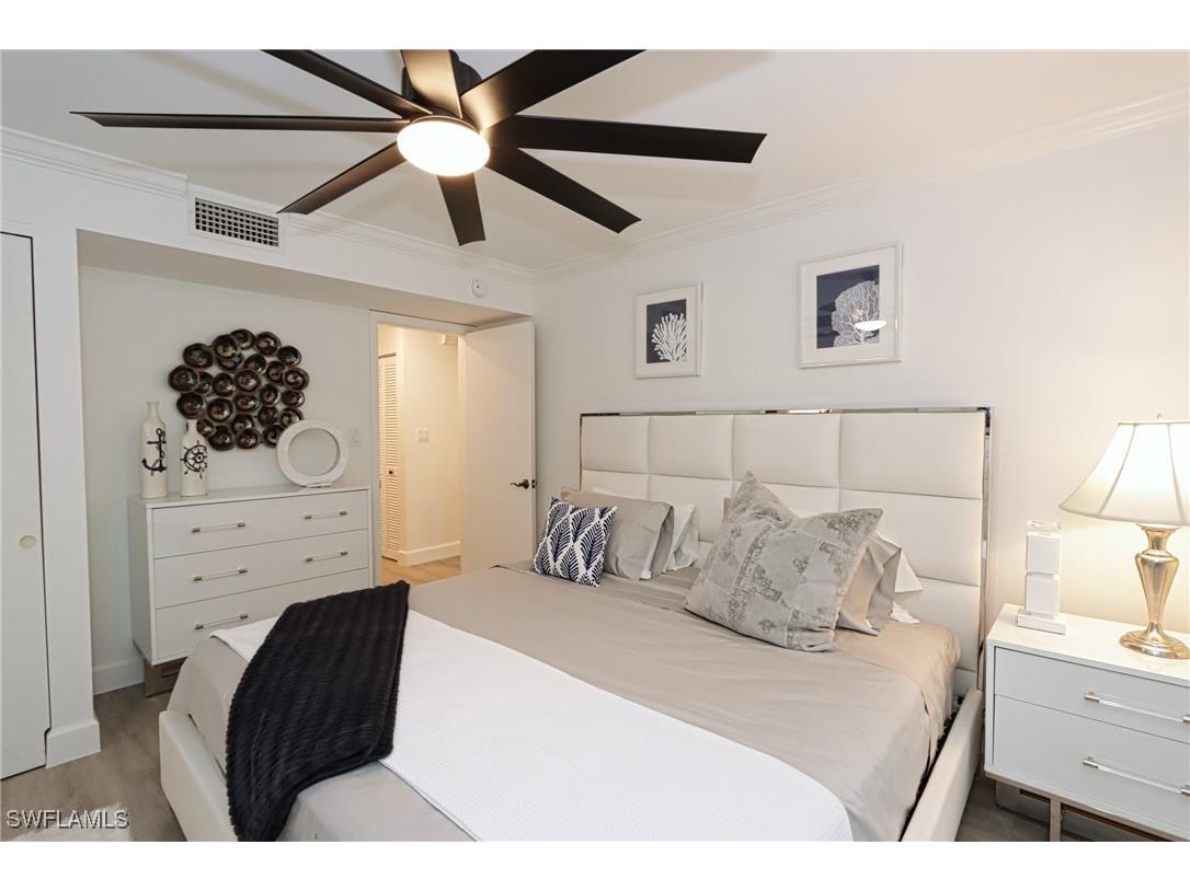 788 Park Shore Drive #E14 Naples FL 34103 225053487 image10