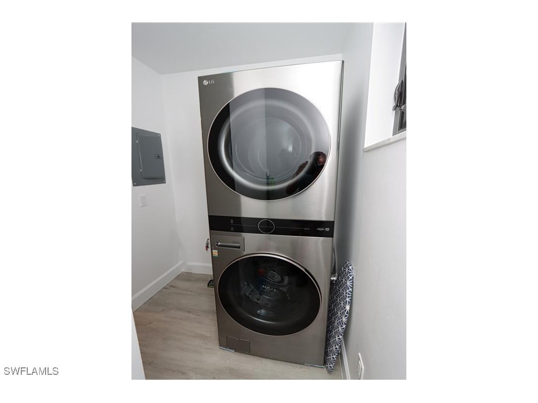 788 Park Shore Drive #E14 Naples FL 34103 225053487 image20