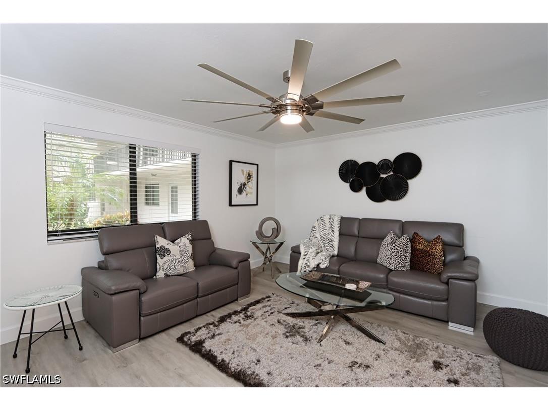 788 Park Shore Drive #E14 Naples FL 34103 226019411 image1