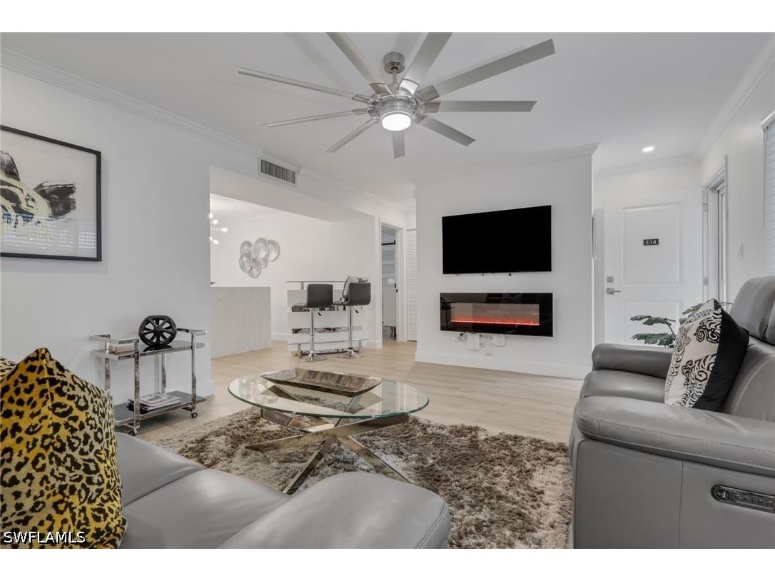 788 Park Shore Drive #E14 Naples FL 34103 226022171 image2