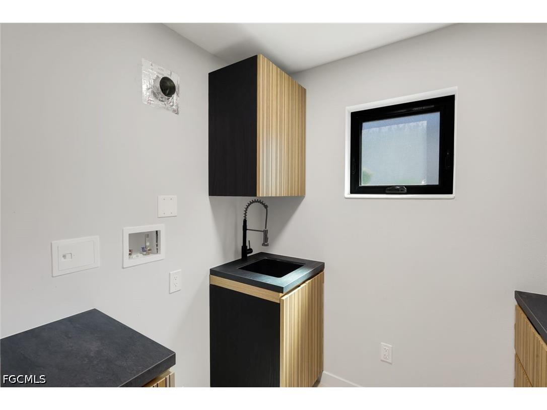 788 Park Shore Drive #E20 Naples FL 34103 2026014641 image15