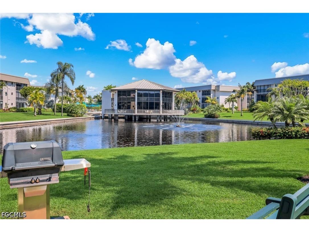 788 Park Shore Drive #E20 Naples FL 34103 2026014641 image4