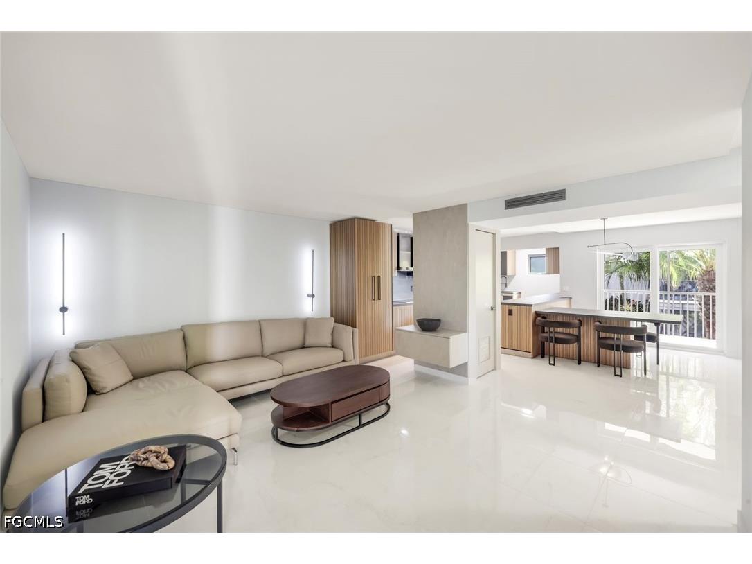 788 Park Shore Drive #E20 Naples FL 34103 2026014641 image6