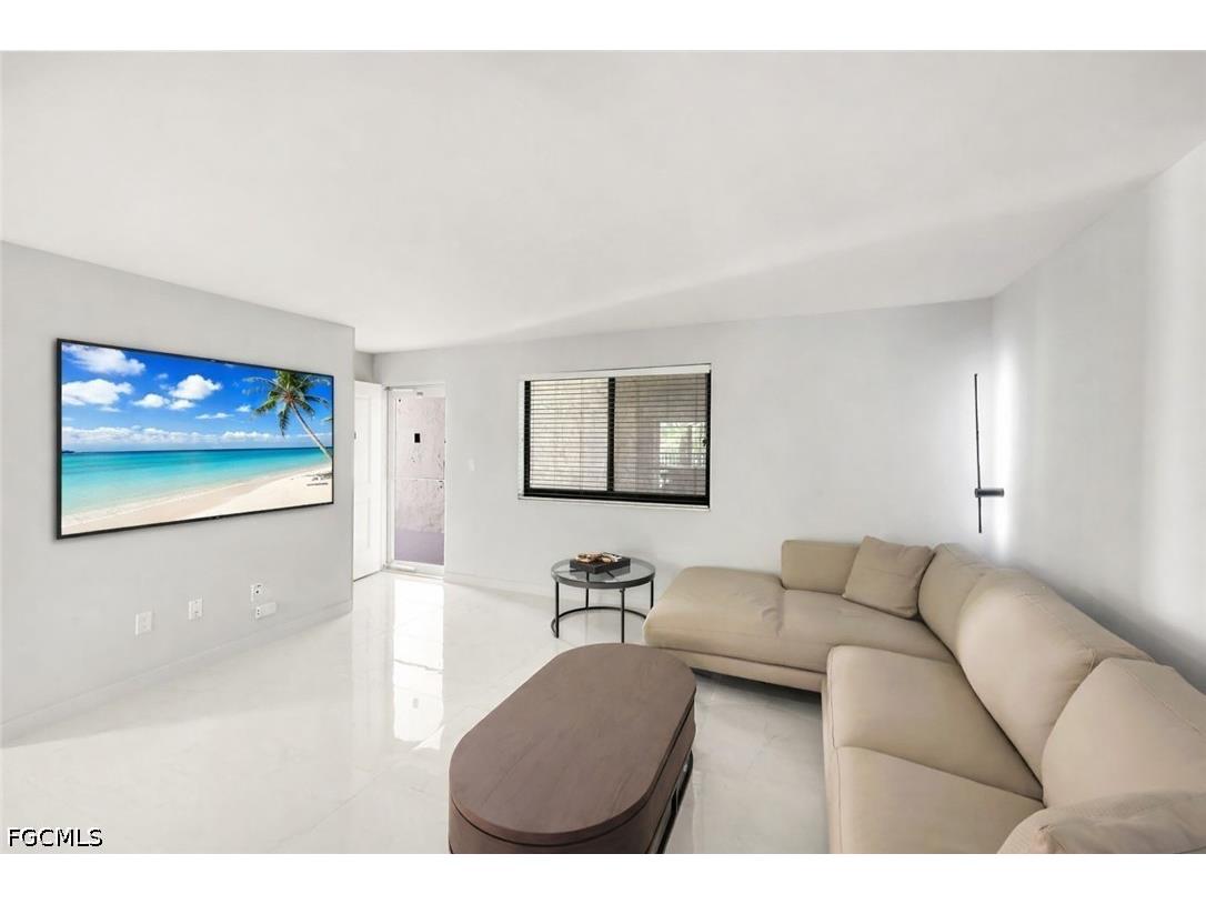788 Park Shore Drive #E20 Naples FL 34103 2026014641 image7