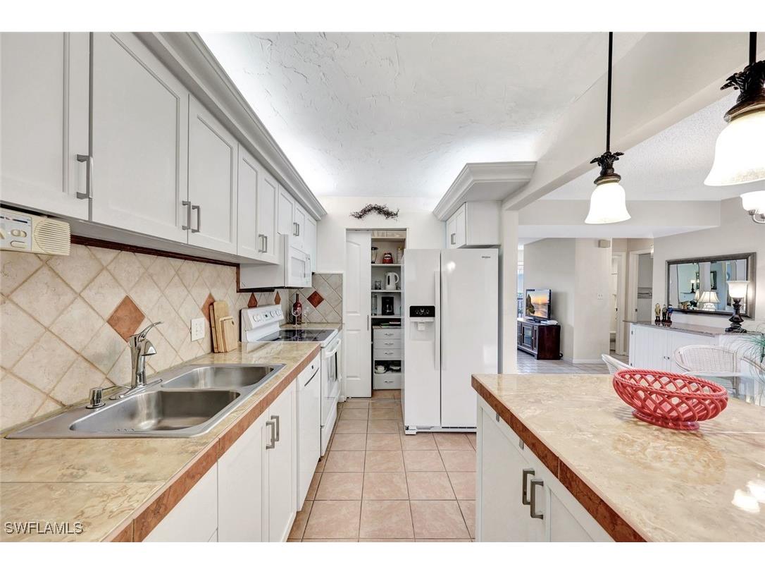 788 Park Shore Drive #E39 Naples FL 34103 225072614 image21