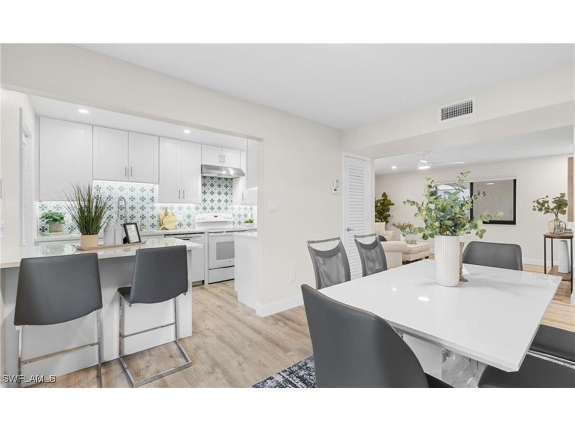 788 Park Shore Drive #F17 Naples FL 34103 225074788 image1