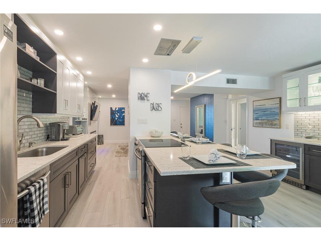 788 Park Shore Drive #F37 Naples FL 34103 225066260 image1