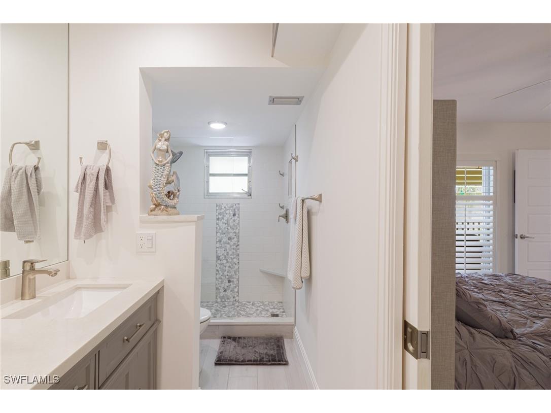 788 Park Shore Drive #F37 Naples FL 34103 225066260 image17