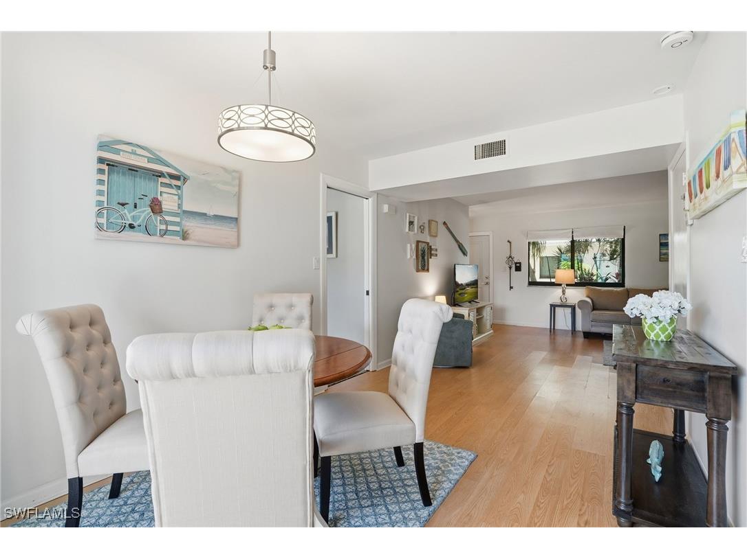 788 Park Shore Drive #H14 Naples FL 34103 225077353 image5