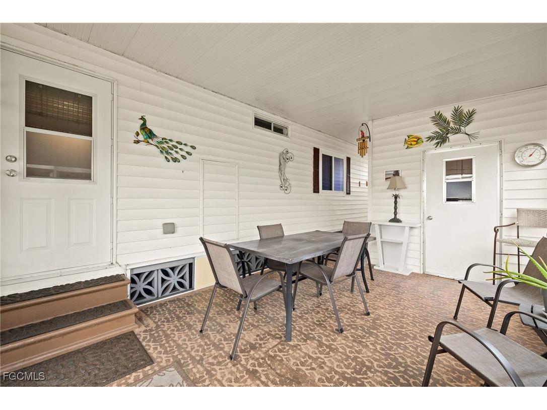 788 Roses Lane North Fort Myers FL 33917 2025005897 image5