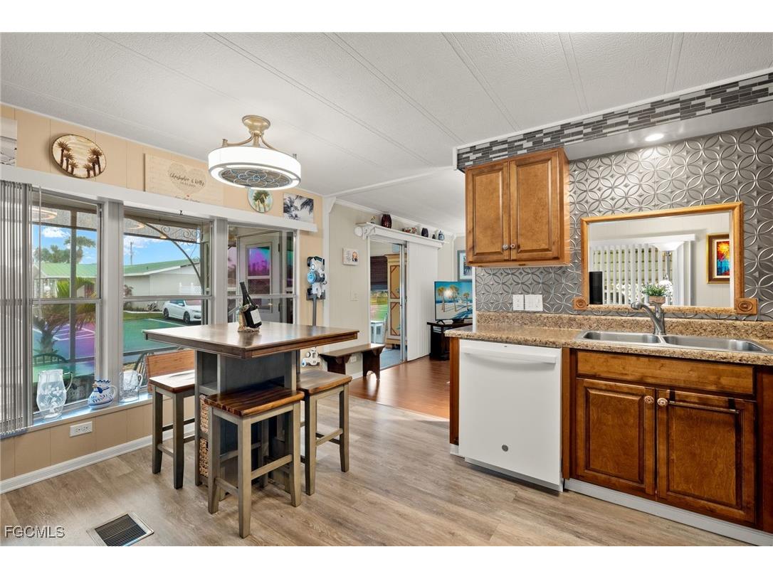 788 Roses Lane North Fort Myers FL 33917 2025005897 image7