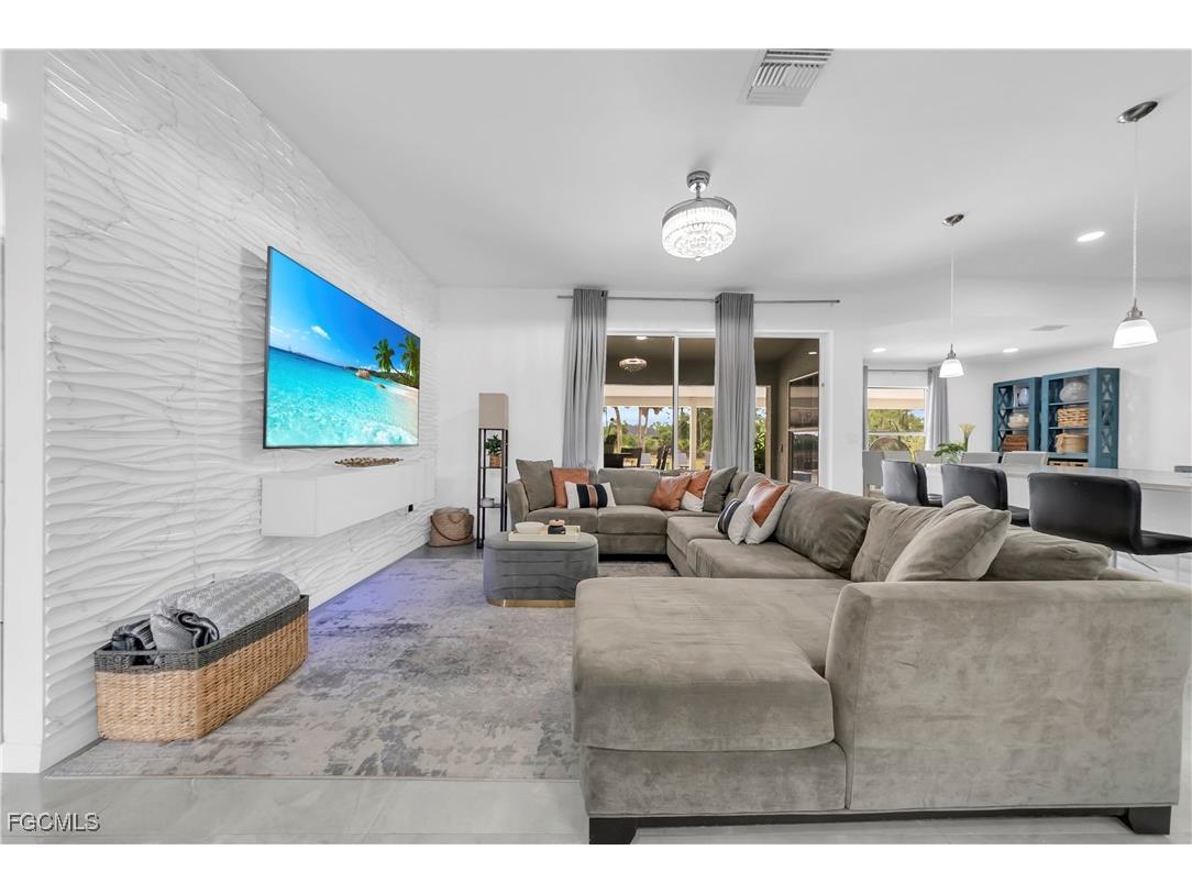 7881 Buckingham Road Fort Myers FL 33905 2026003120 image6