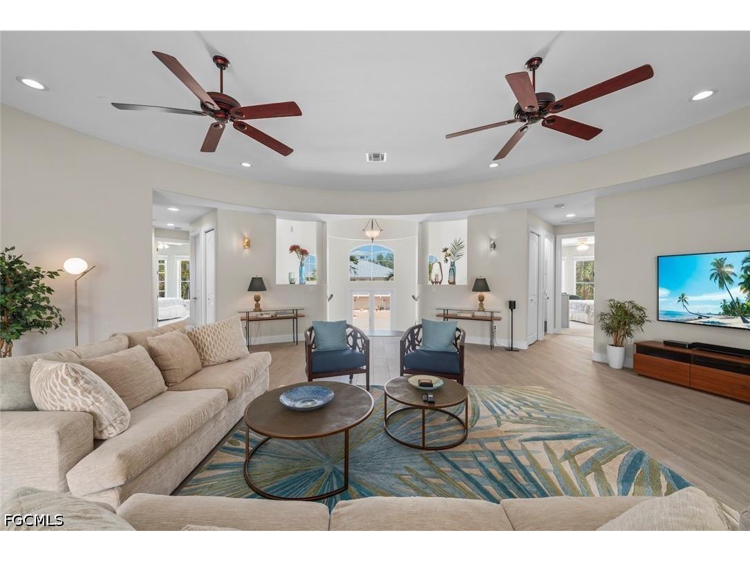 789 Pyrula Avenue Sanibel FL 33957 2026022651 image10