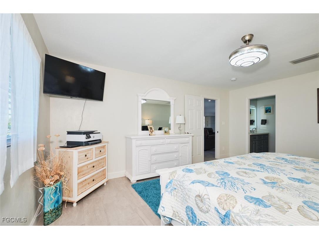 789 San Carlos Drive Fort Myers Beach FL 33931 2026002629 image23