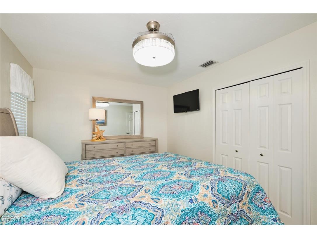 789 San Carlos Drive Fort Myers Beach FL 33931 2026002629 image32