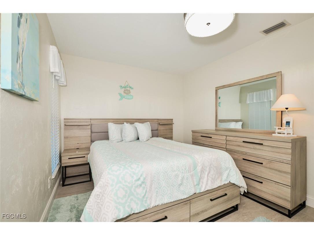 789 San Carlos Drive Fort Myers Beach FL 33931 2026002629 image34